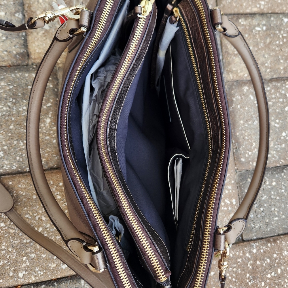NWT Coach The Borough Bag In Metallic Leather - Picture 6 of 11